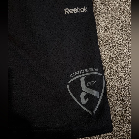 Reebok Crosby 87 men’s active shorts - Picture 3 of 8